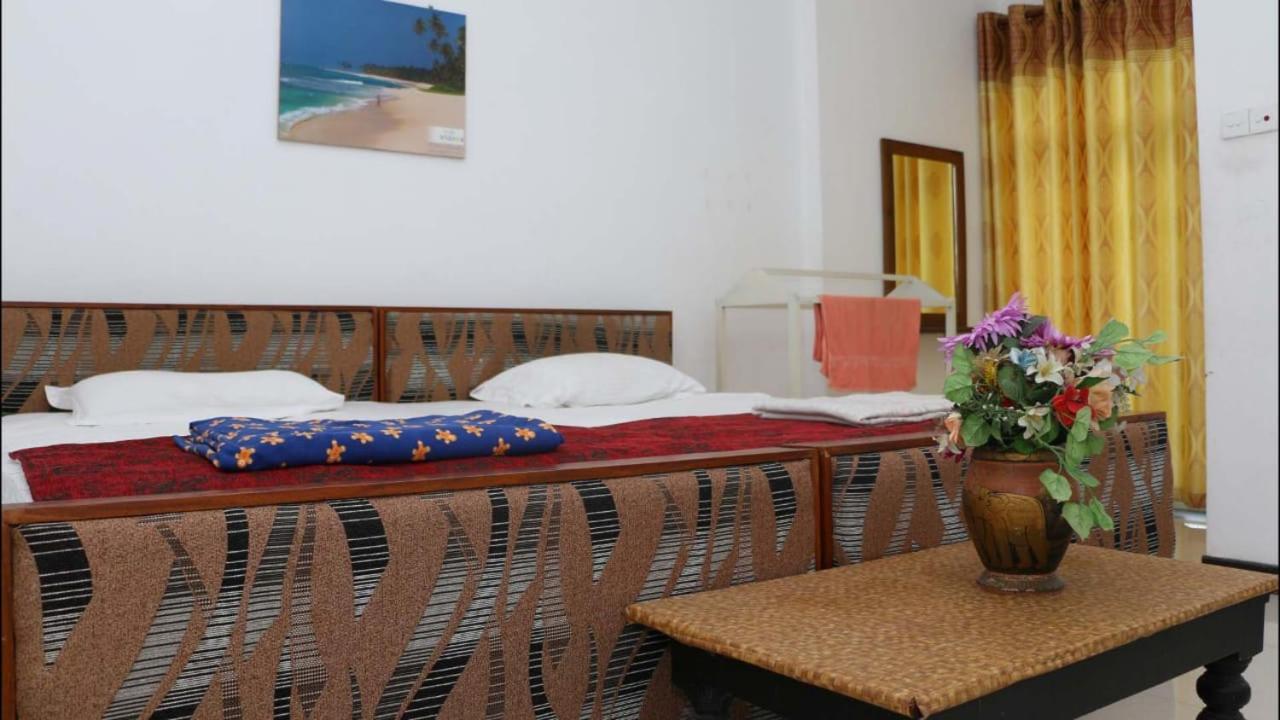 Suisse Villa Κάντι Εξωτερικό φωτογραφία